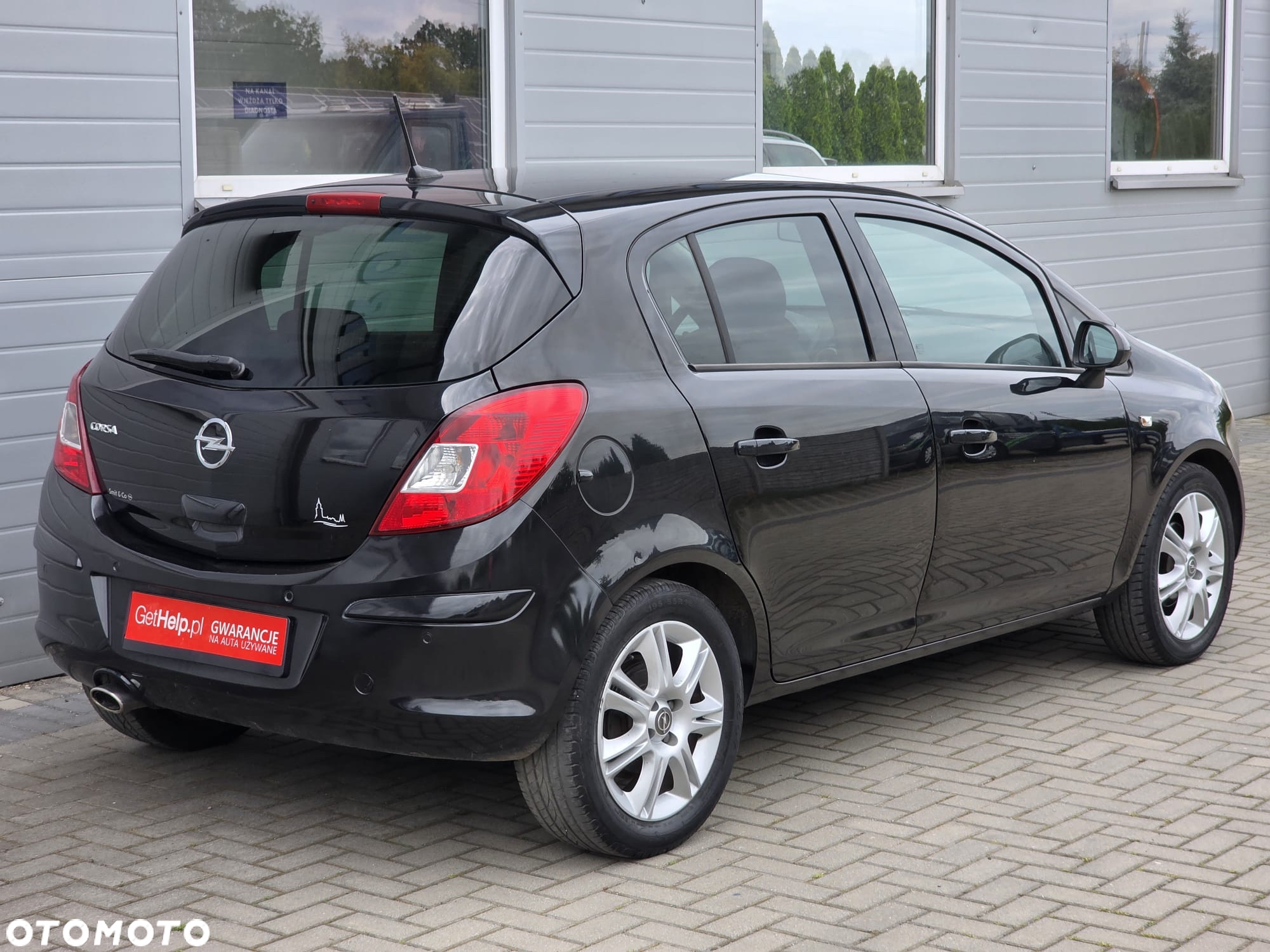 Opel Corsa 1.2 16V Cosmo S&S - 17