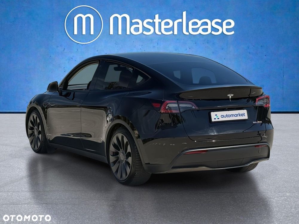 Tesla Model Y Performance AWD - 7