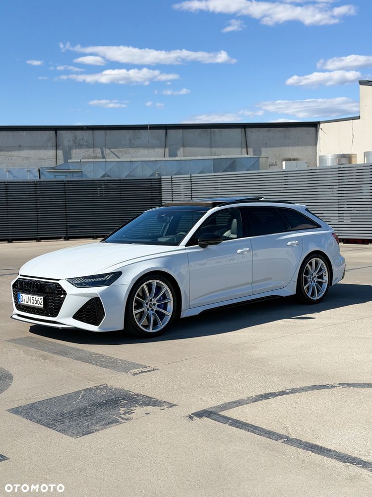Audi RS6 Avant - 10