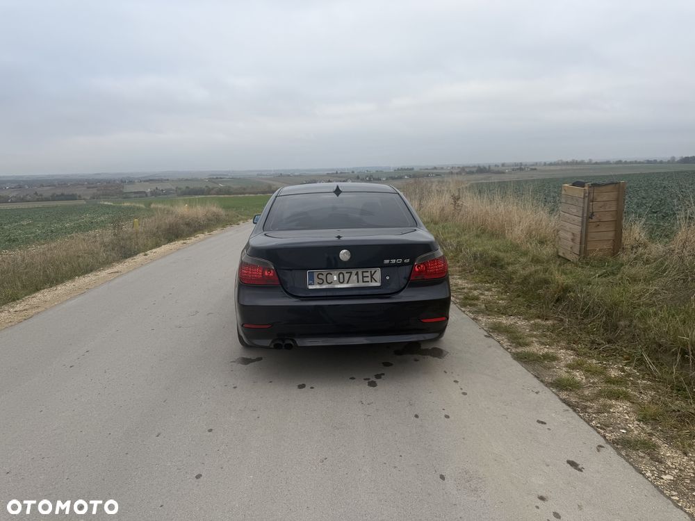 BMW 5 Series 2003 photo 4