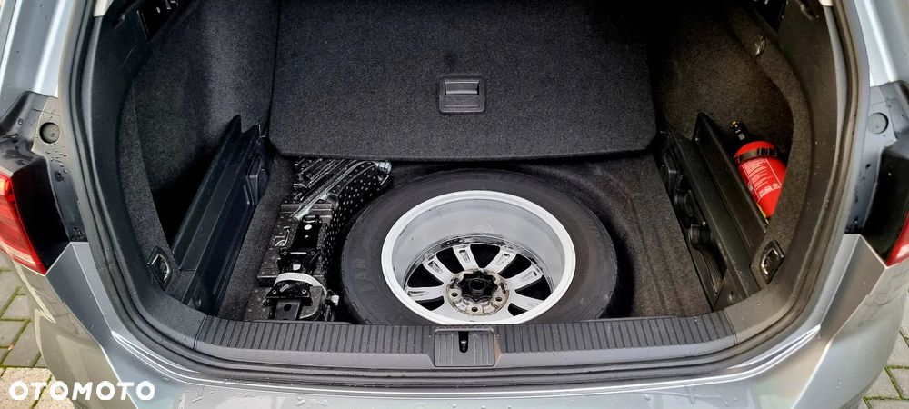 Volkswagen Passat Variant 2.0 TDI EVO Business - 10