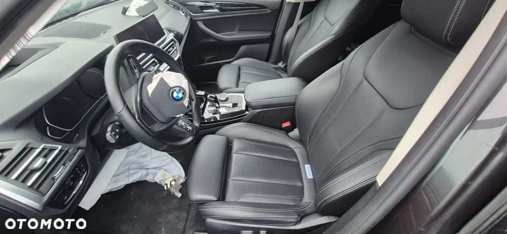 BMW X3 xDrive20d MHEV Advantage - 31