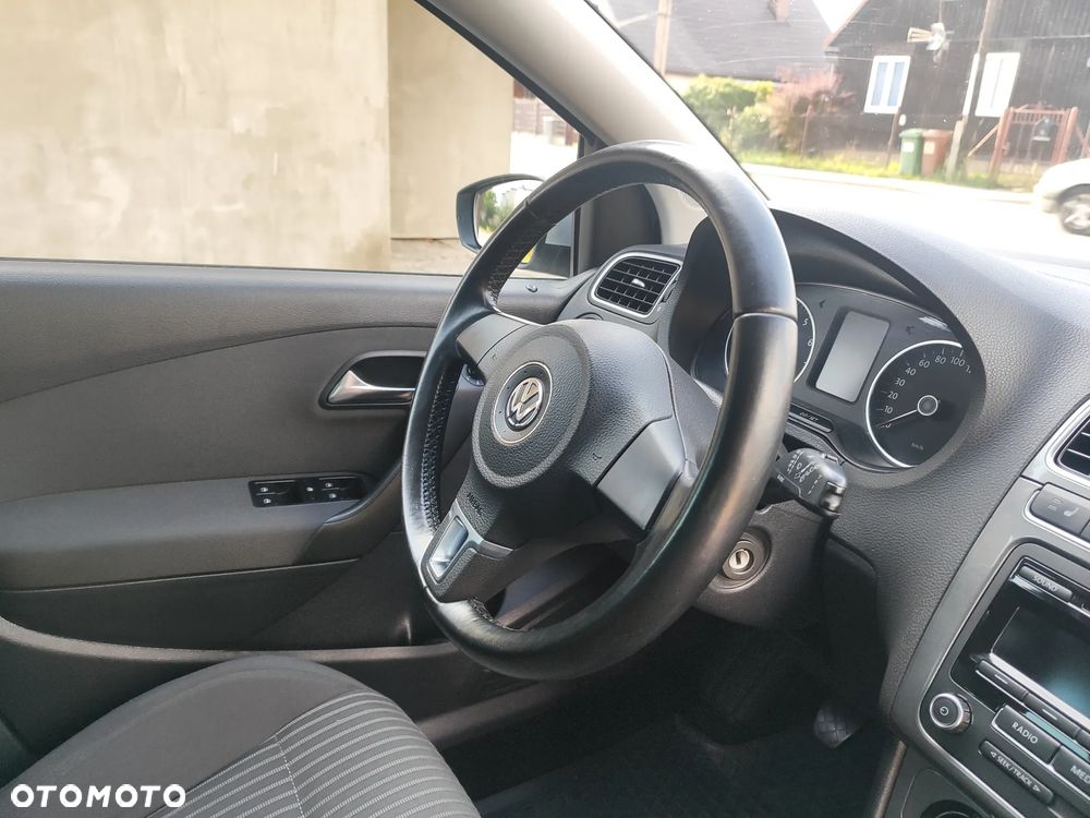 Volkswagen Polo - 25