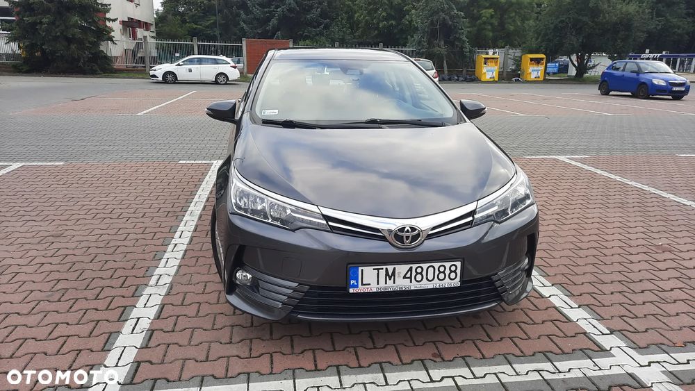 Toyota Corolla 1.6 Classic Plus - 3