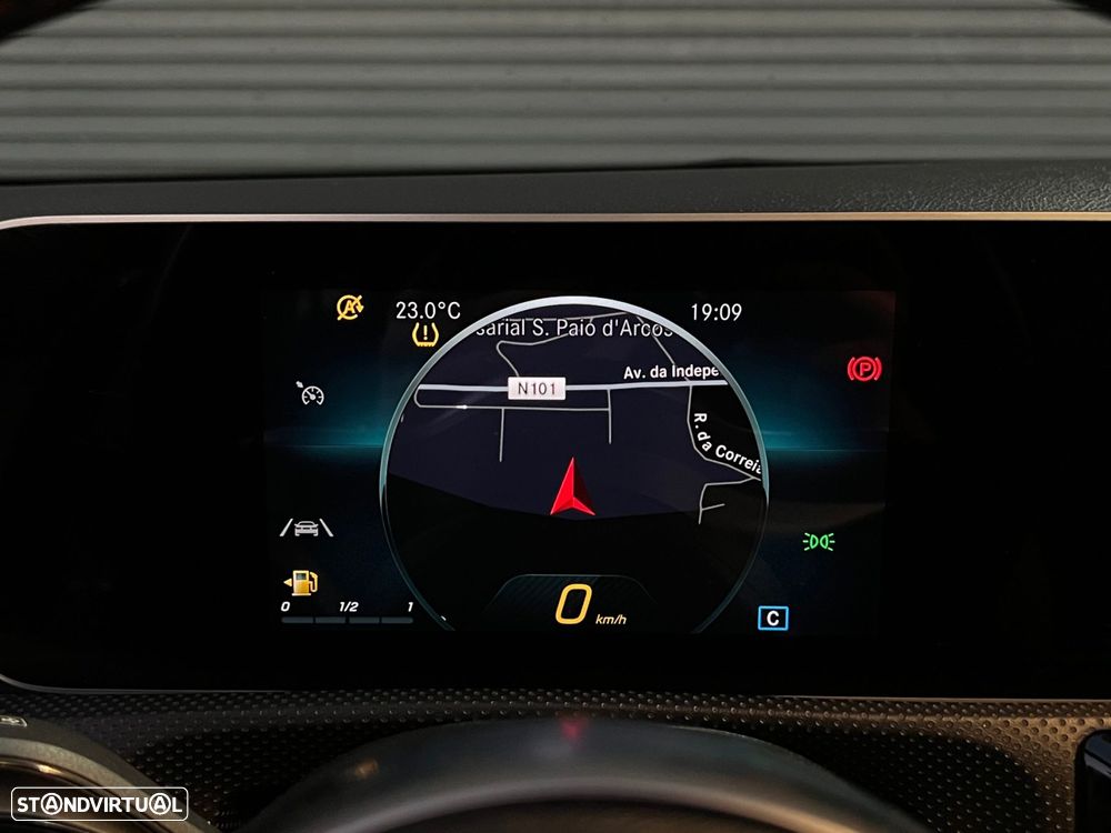 Mercedes-Benz A 160 AMG Line - 32