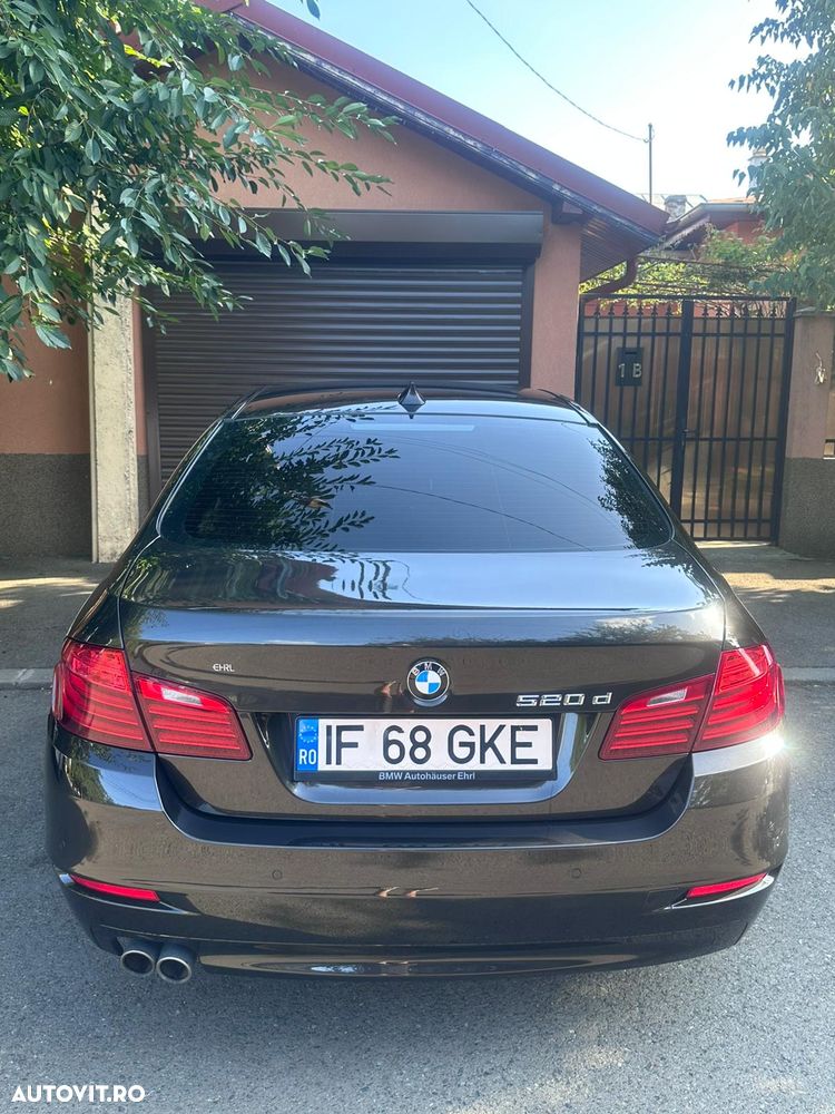 BMW Seria 5 520d AT - 29