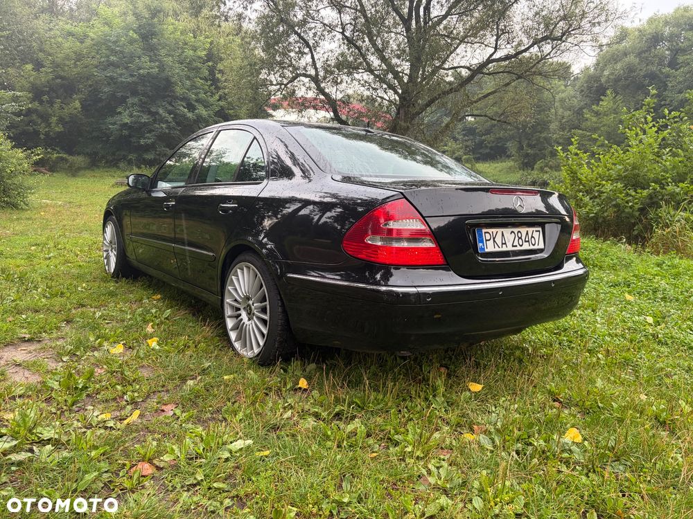 Mercedes-Benz Klasa E - 16
