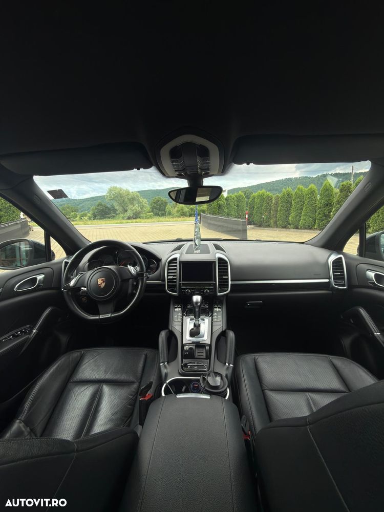 Porsche Cayenne - 5