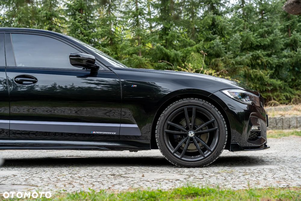BMW Seria 3 320d xDrive M Sport sport - 10