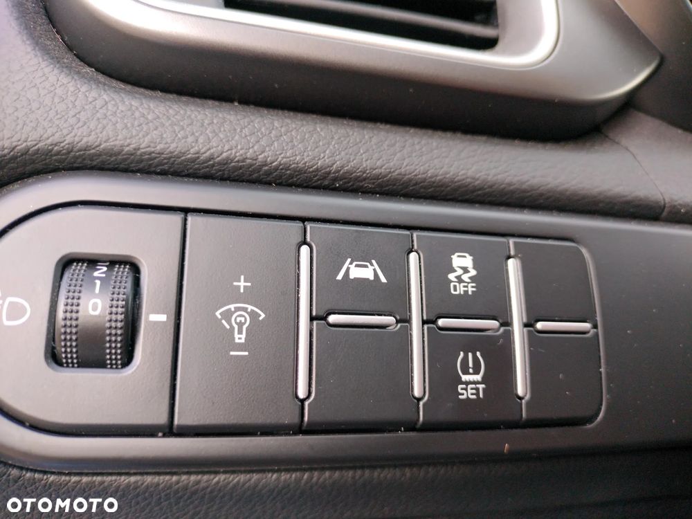 Kia Ceed 1.5 T-GDI M - 20