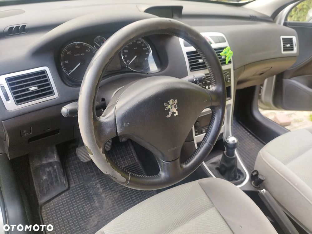 Peugeot 307 1.6 HDi - 12