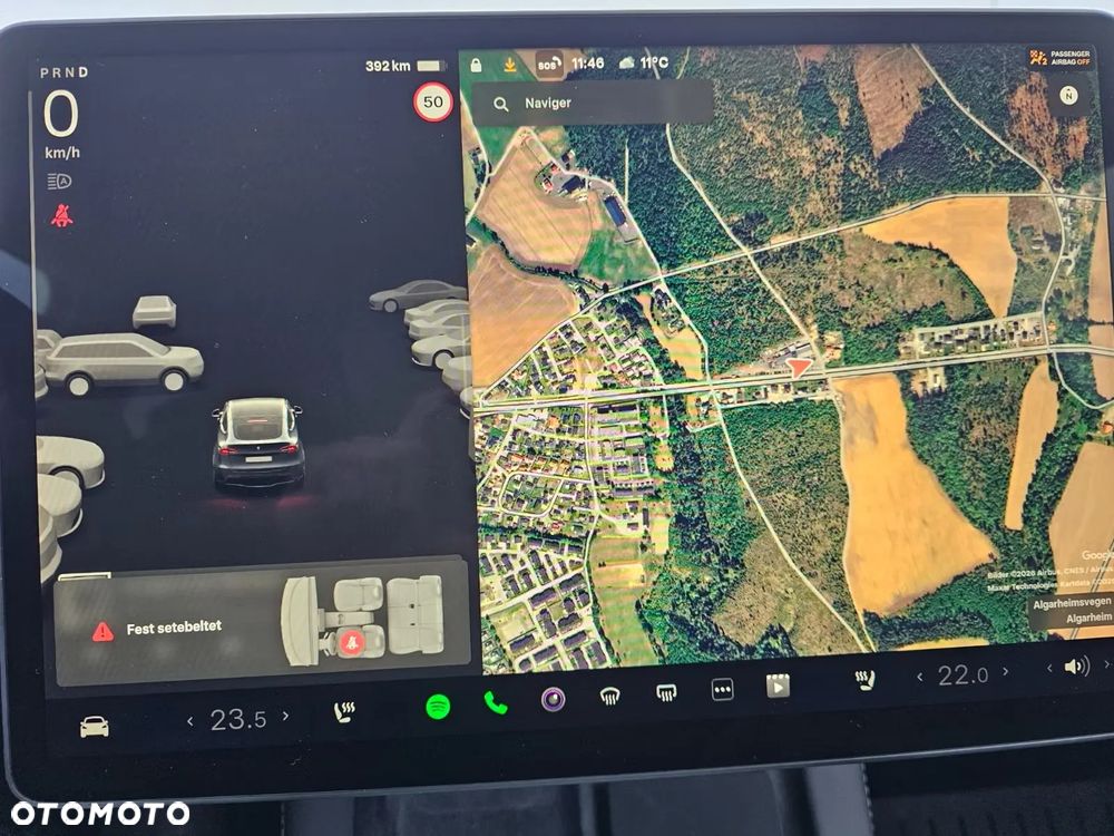 Tesla Model Y Long Range AWD - 12