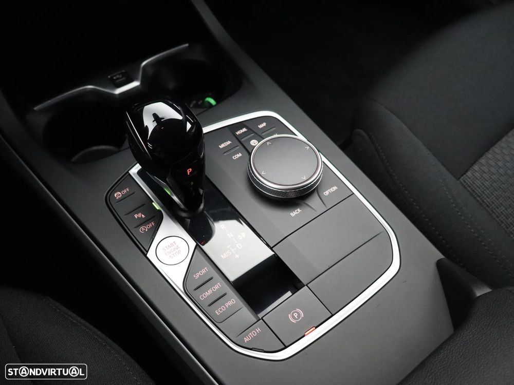 BMW 116 d Auto - 24