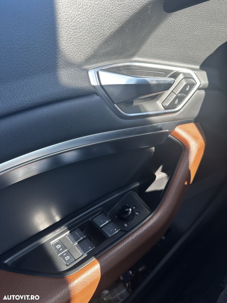 Audi e-tron 55 quattro Advanced - 10
