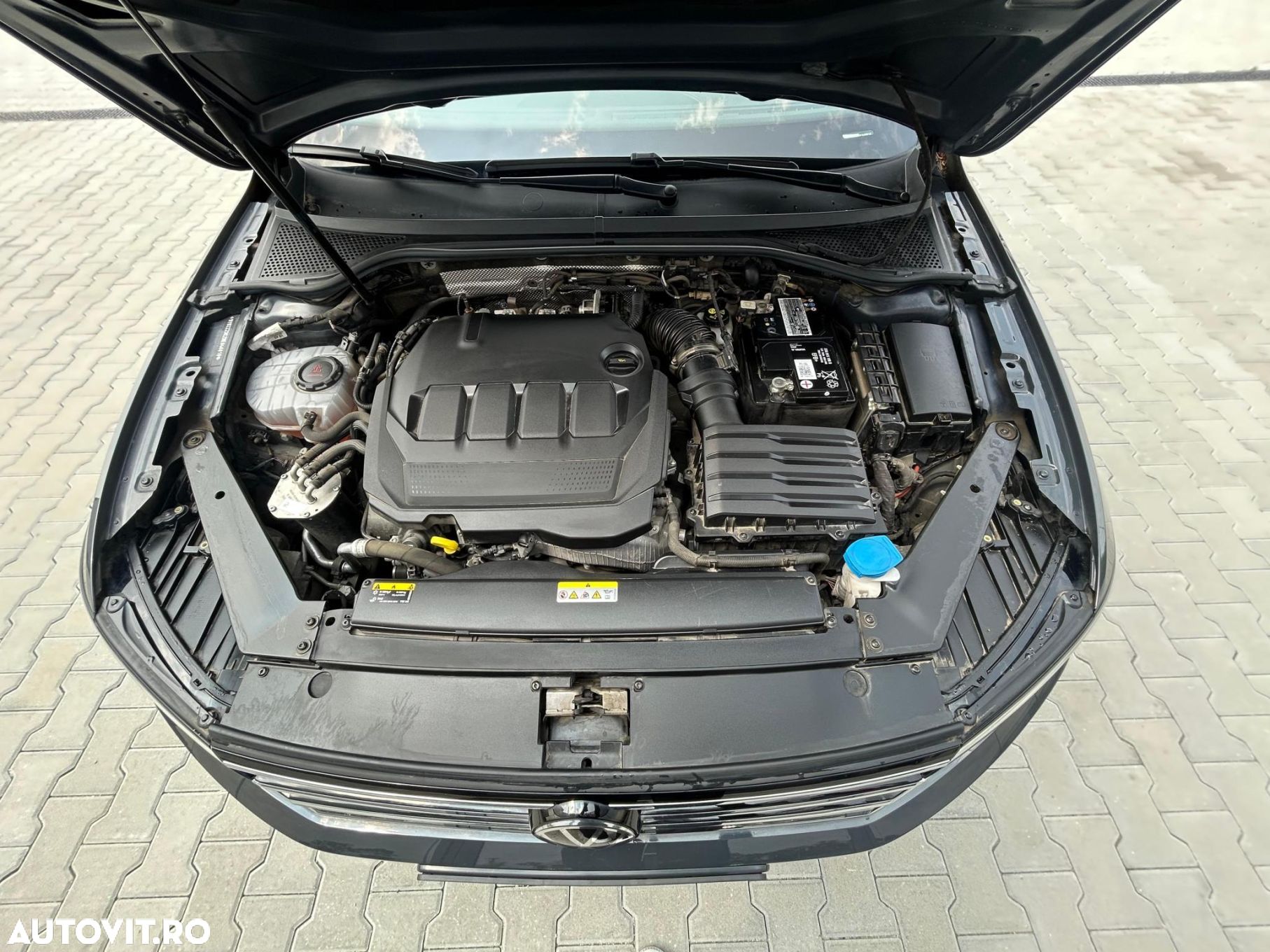 Volkswagen Passat 2.0 TDI DSG Highline - 33