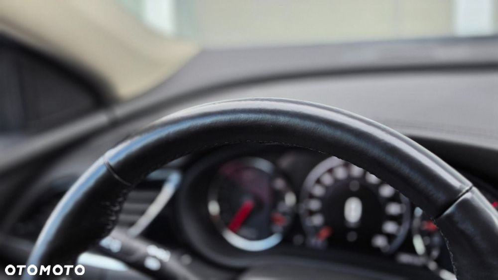Opel Insignia - 13