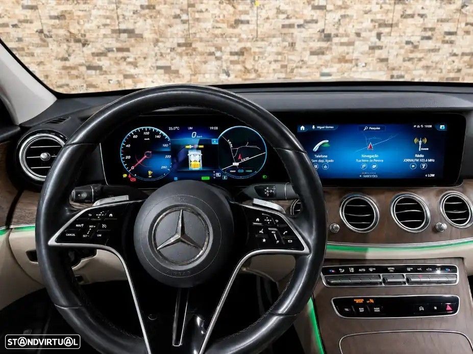 Mercedes-Benz E 220 d Exclusive Line - 9