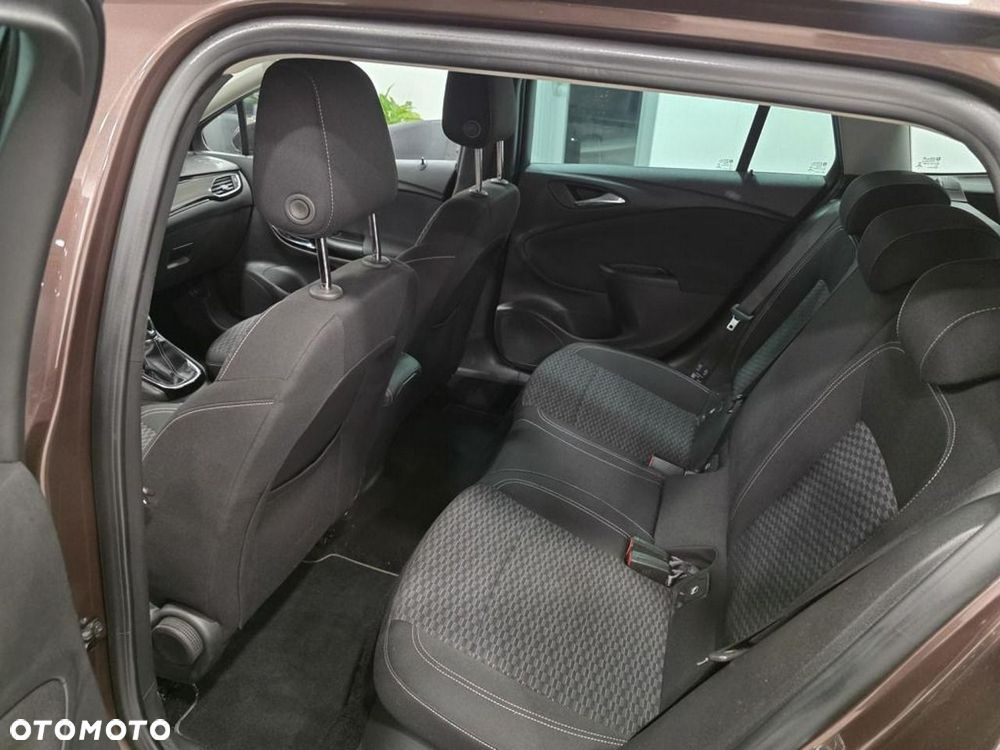 Opel Astra 1.4 Turbo Innovation - 15