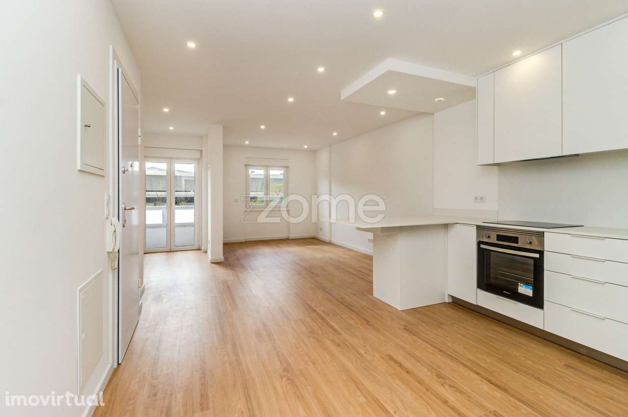 T0+1 Totalmente Remodelado para Arrendamento em frente Estação Cacé... - Grande imagem: 3/22