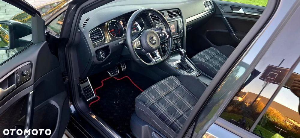 Volkswagen Golf 2.0 TDI BMT GTD DSG - 29