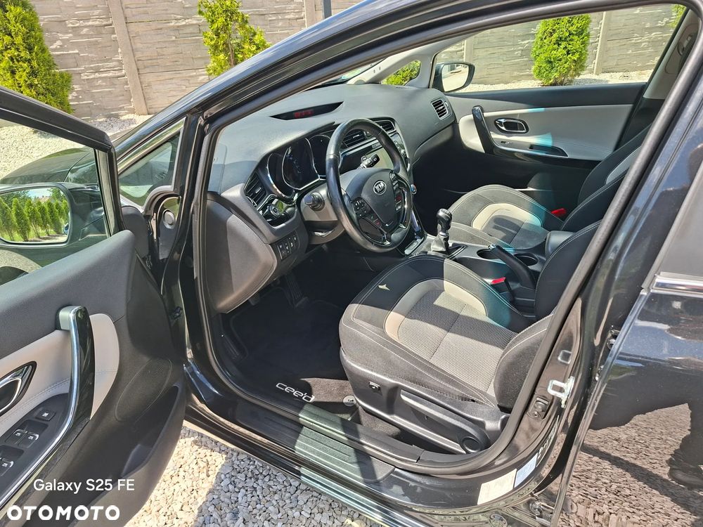 Kia Ceed 1.6 GDI Platinum Edition - 19