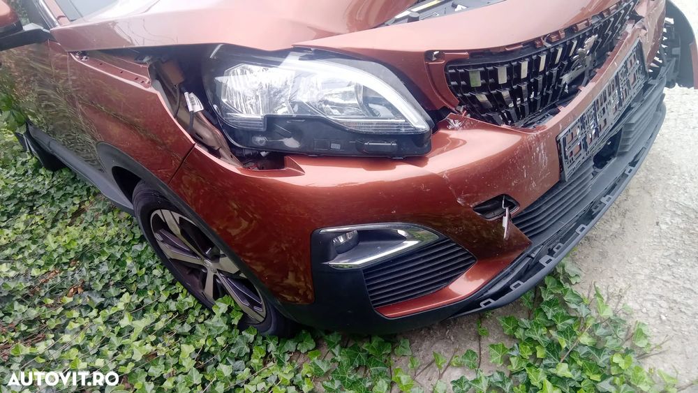 Peugeot 3008 1.5 BlueHDI 130 S&S EAT8 Allure - 3