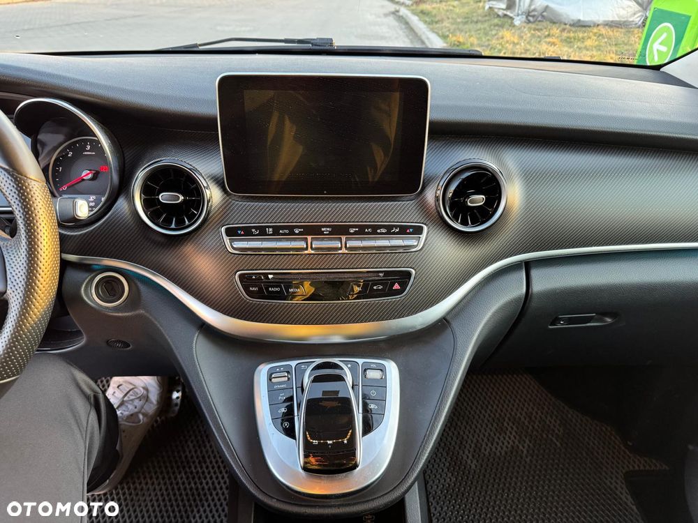 Mercedes-Benz Klasa V 300 d lang 4Matic 9G-TRONIC Avantgarde Edition 2020 - 7