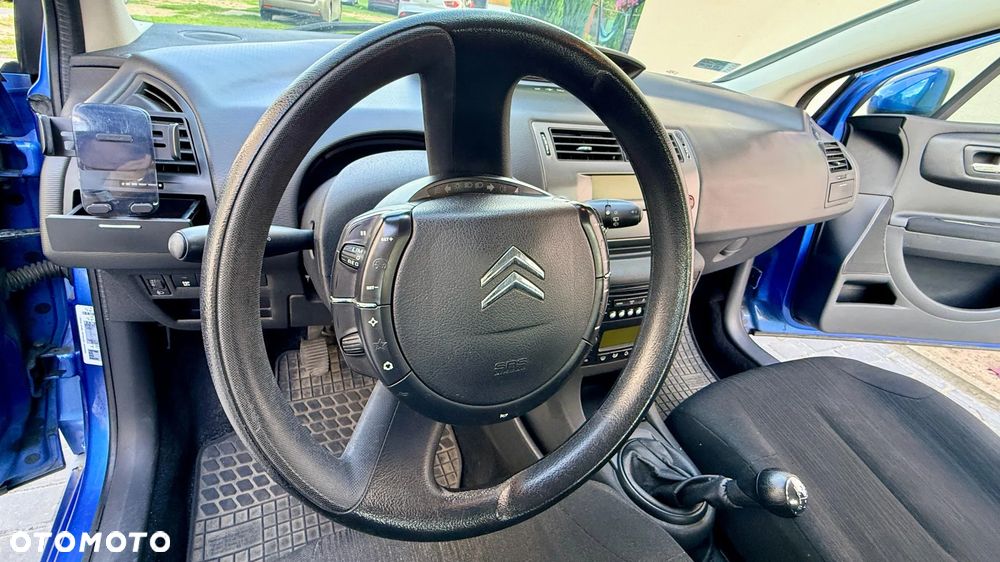 Citroën C4 1.4 16V X - 9