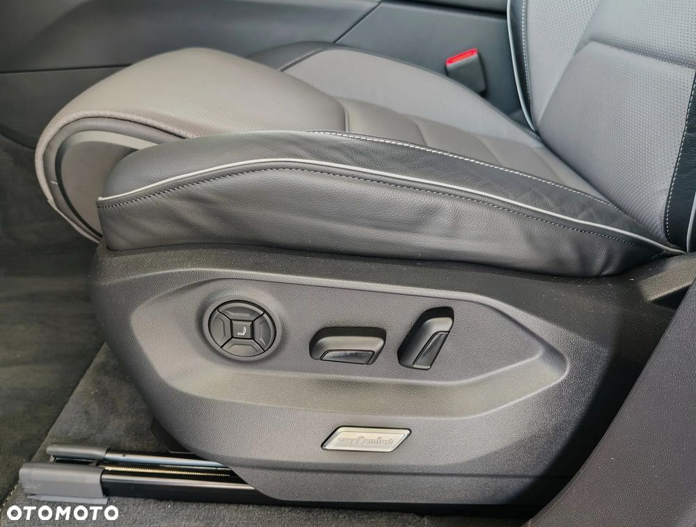 Volkswagen Touareg 3.0 V6 TDI 4Motion R-Line - 15
