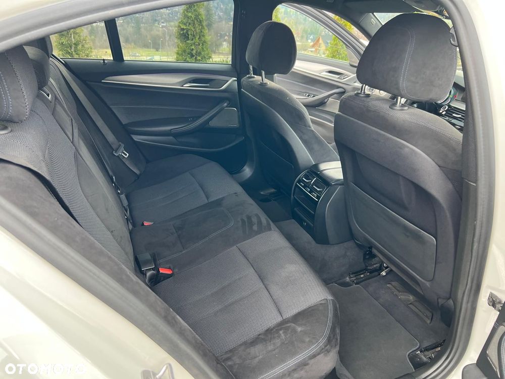 BMW Seria 5 530d xDrive - 6