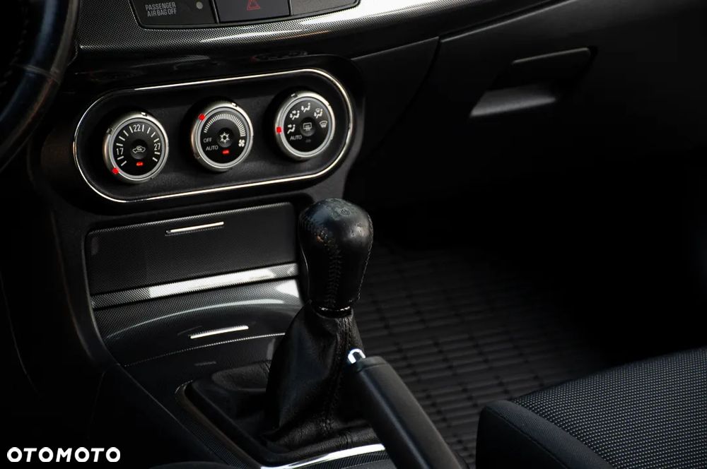 Mitsubishi Lancer 1.8 Intense - 30