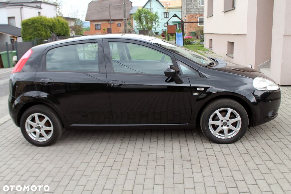 Fiat Punto 1.4 16V Dynamic - 7