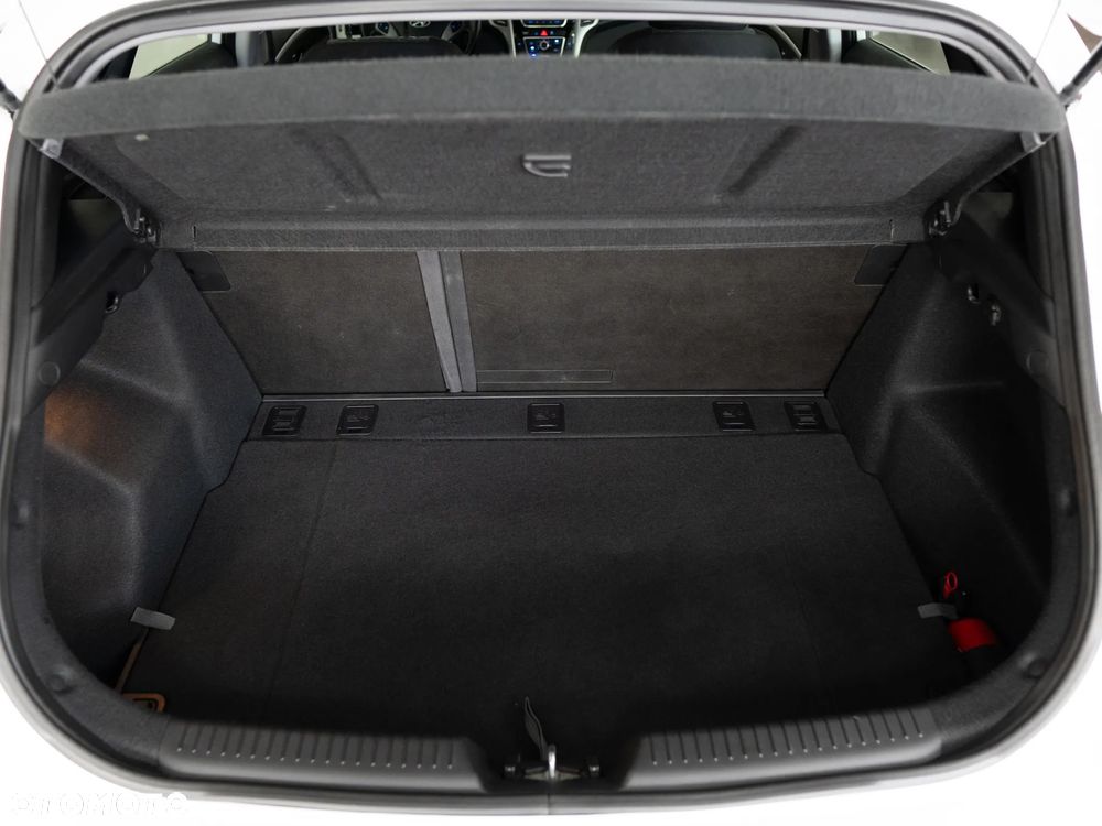 Hyundai i30 1.4 Classic + - 40
