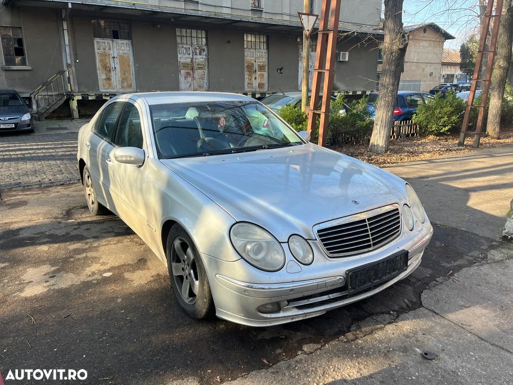 Dezmembrez Mercedes Benz E280CDI W211 2005 automat xenon gri argintiu - 11