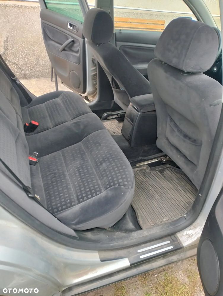 Volkswagen Passat - 5