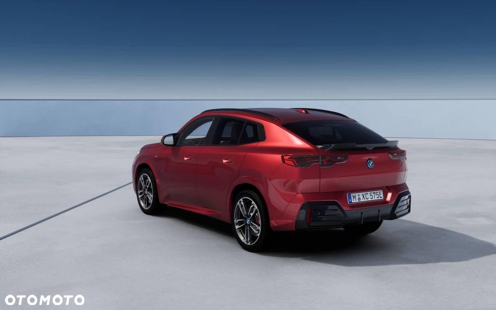 BMW iX2 eDrive20 66.5kWh M Sport - 2