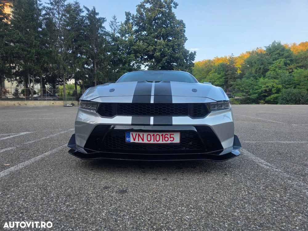 Ford Mustang - 2