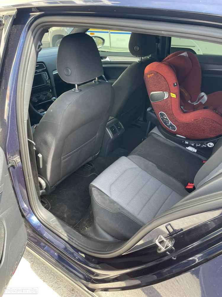 VW Golf 1.6 TDi R-Line - 7