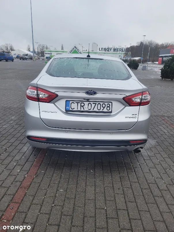 Ford Fusion - 8