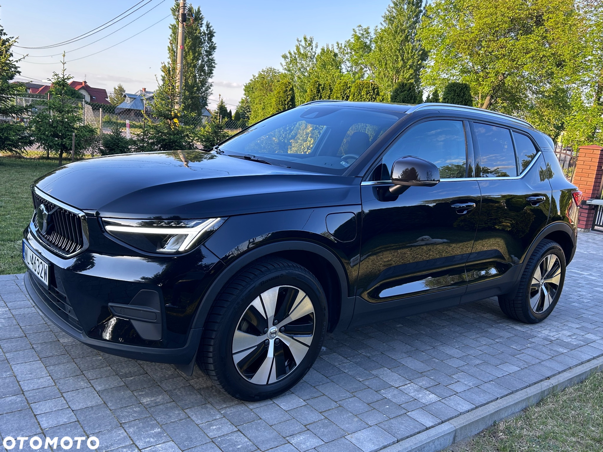 Volvo XC 40 T4 Plug-In Hybrid Plus Dark - 2