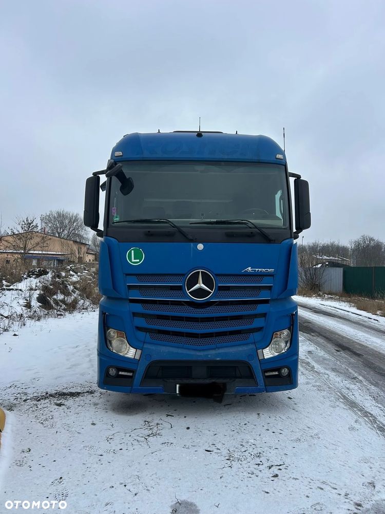 Mercedes-Benz Actros 1833 - 1