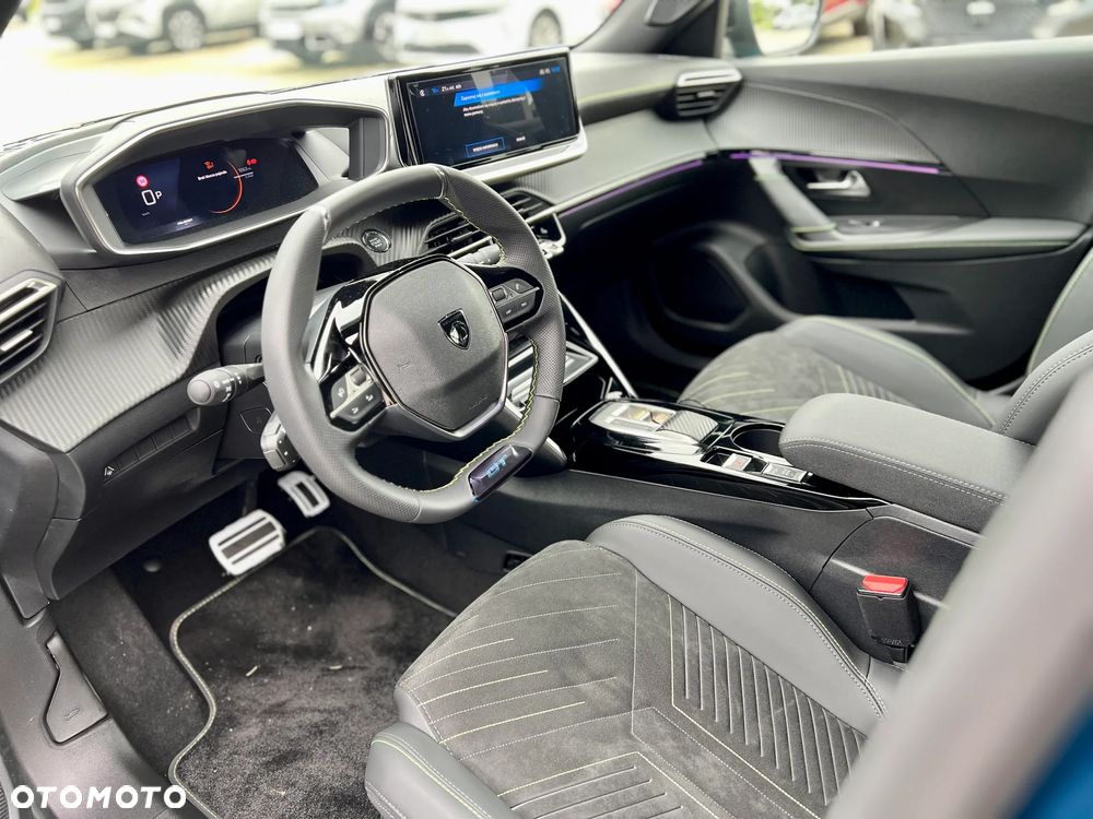 Peugeot 2008 PureTech mHEV GT Exclusive e-DCS6 - 14