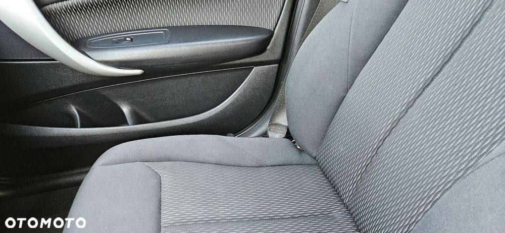 BMW Seria 1 - 28