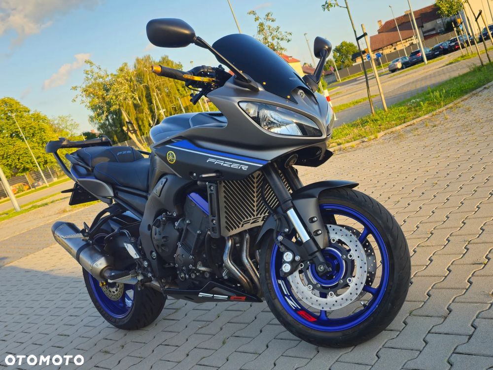 Yamaha FZ8 - 2