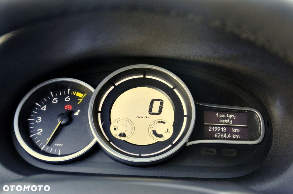 Renault Megane 1.6 16V 110 Authentique - 11