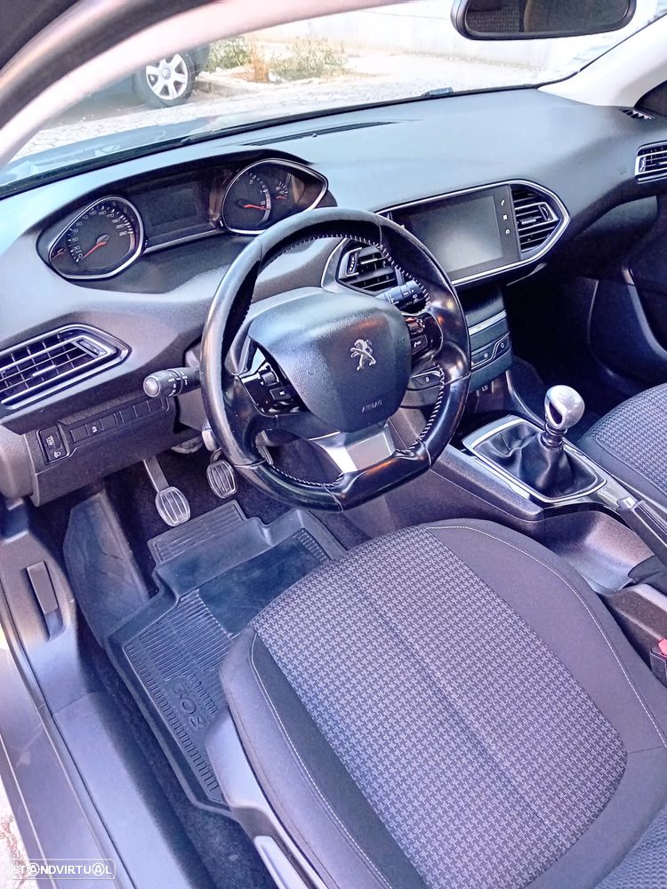 Peugeot 308 SW e-HDi 115 Stop & Start Nível 2 Business-Line - 9