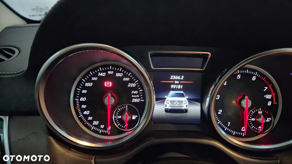 Mercedes-Benz GLS 400 4-Matic - 4