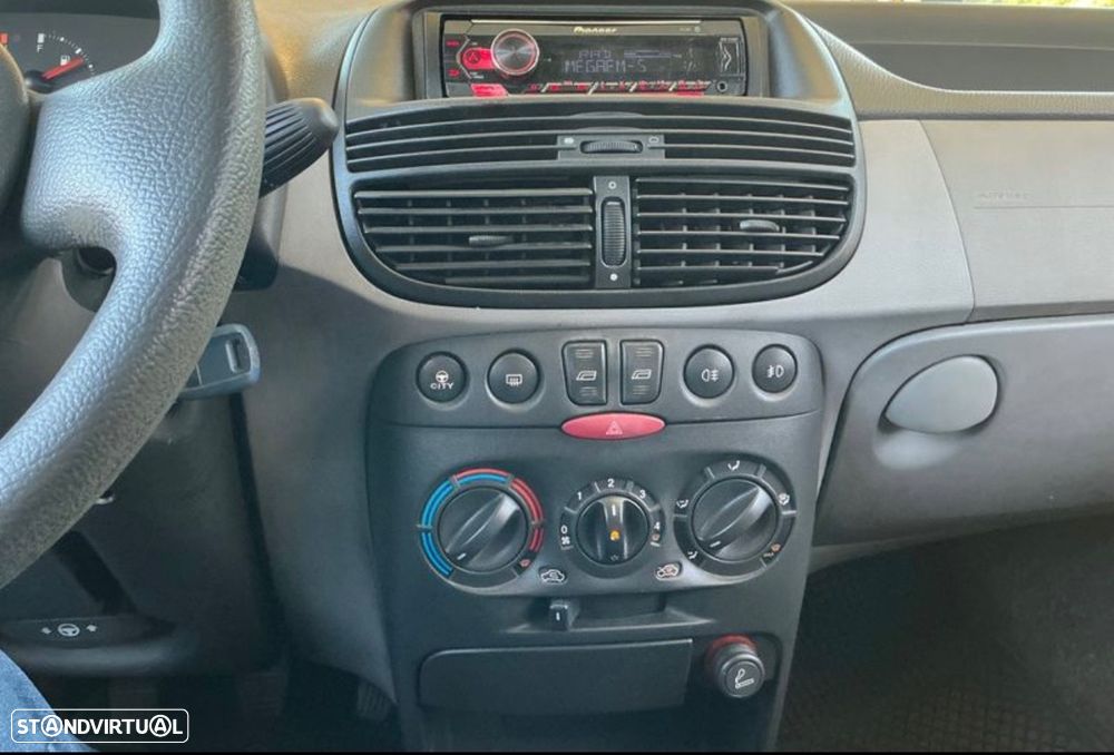 Fiat Punto 1.2 16V 80 Emotion - 6