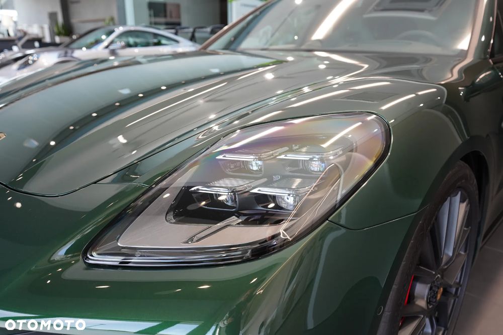 Porsche Panamera GTS - 32