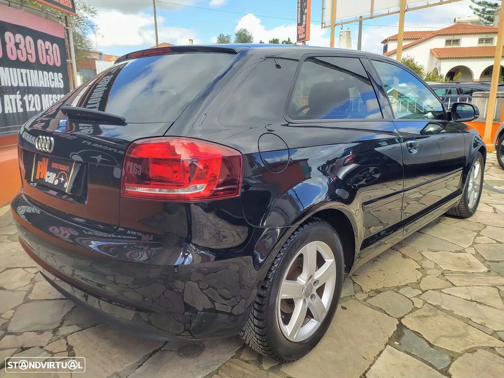 Audi A3 1.6 TDI DPF Attraction - 11